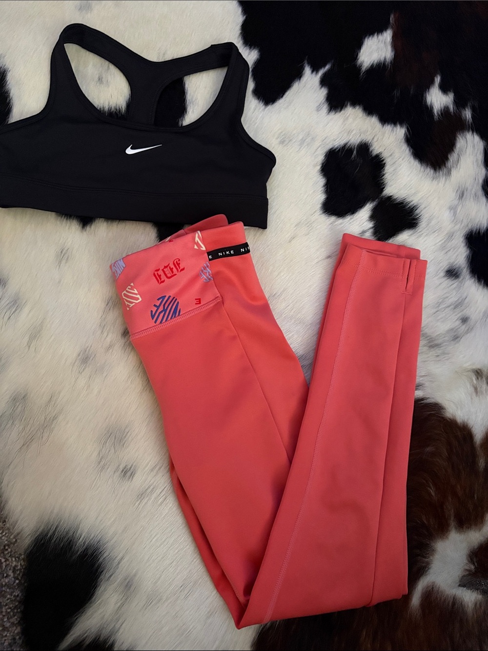 Girls Size Small Nike Sports Bra and Nike Coral-Pink Performance Leggings